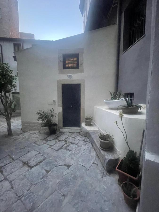 Mega House 2 Apartment Catania Exterior photo