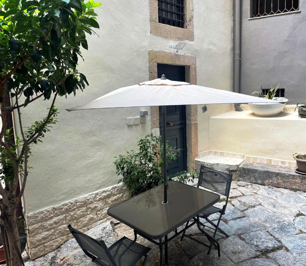Mega House 2 Apartment Catania Exterior photo